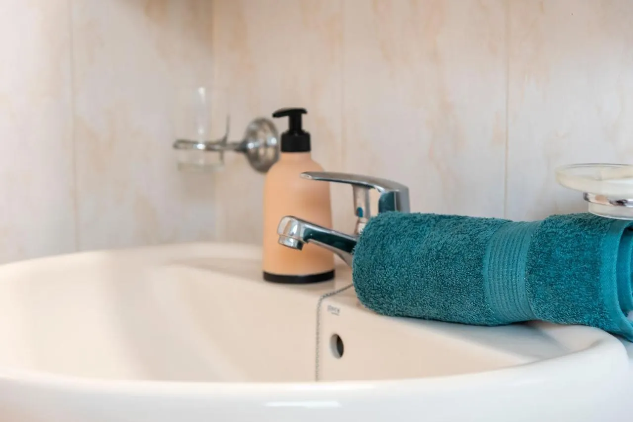 17 Los Cristianos Central By The Beach ,Wifi أرونا شقة